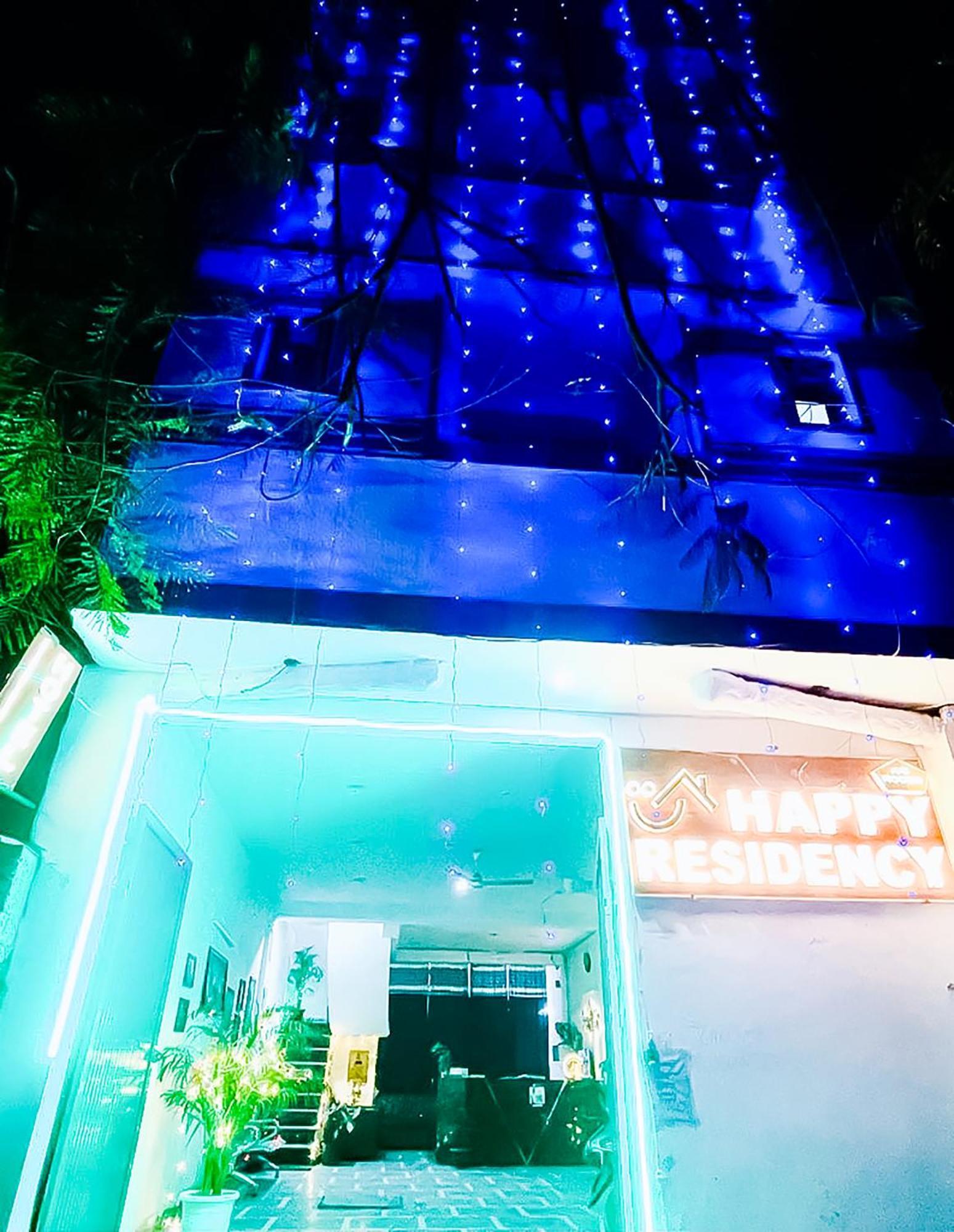 Roomshala 123 Happy Homes- Near Saket Metro Neu-Delhi Exterior foto